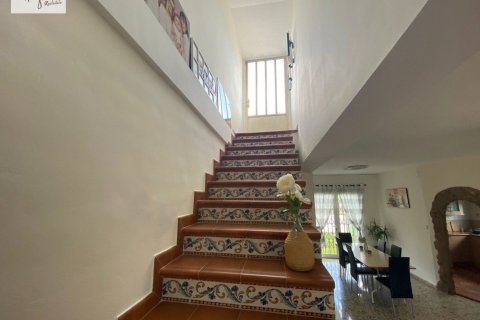 House for sale in Algimia d'Alfara, Valencia, Spain 3 bedrooms, 191 sq.m. No. 165029 - photo 23