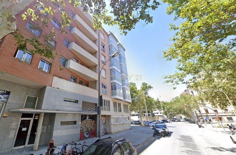 Garage in Barcelona, Spain 6 sq.m. No. 186604