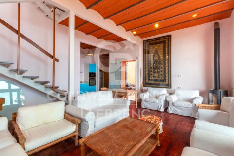 House zum Verkauf in Barcelona, Spanien 4 Schlafzimmer, 210 m2 Nr. 158635 - Foto 5