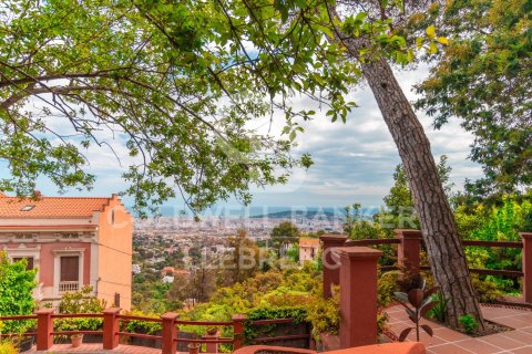 House zum Verkauf in Barcelona, Spanien 4 Schlafzimmer, 210 m2 Nr. 158635 - Foto 3