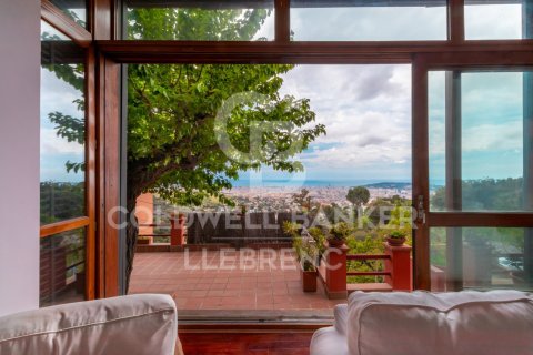 House zum Verkauf in Barcelona, Spanien 4 Schlafzimmer, 210 m2 Nr. 158635 - Foto 9