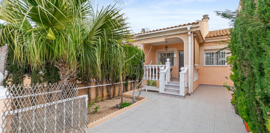 Villetta a schiera a Alicante, Spagna 2 camere da letto, 72 mq. N° 155088