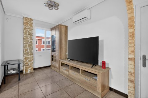Apartament w Alicante, Hiszpania 3 sypialnie, 94 mkw. nr 155087 – zdjęcie 2