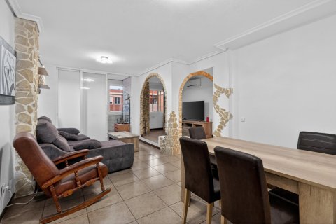 Apartament w Alicante, Hiszpania 3 sypialnie, 94 mkw. nr 155087 – zdjęcie 15