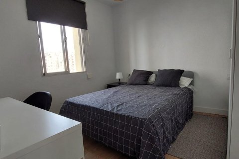 Lägenhet till salu i Alicante, Spanien 2 sovrum, 96 kvm. Nr. 182904 - foto 4