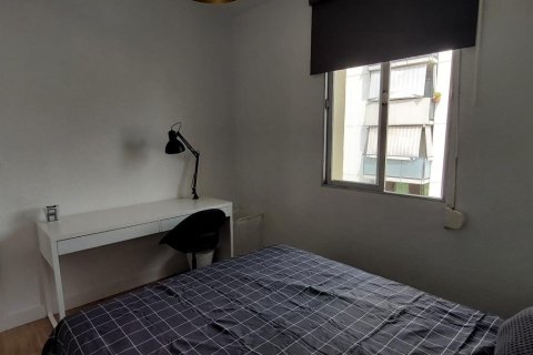 Lägenhet till salu i Alicante, Spanien 2 sovrum, 96 kvm. Nr. 182904 - foto 6