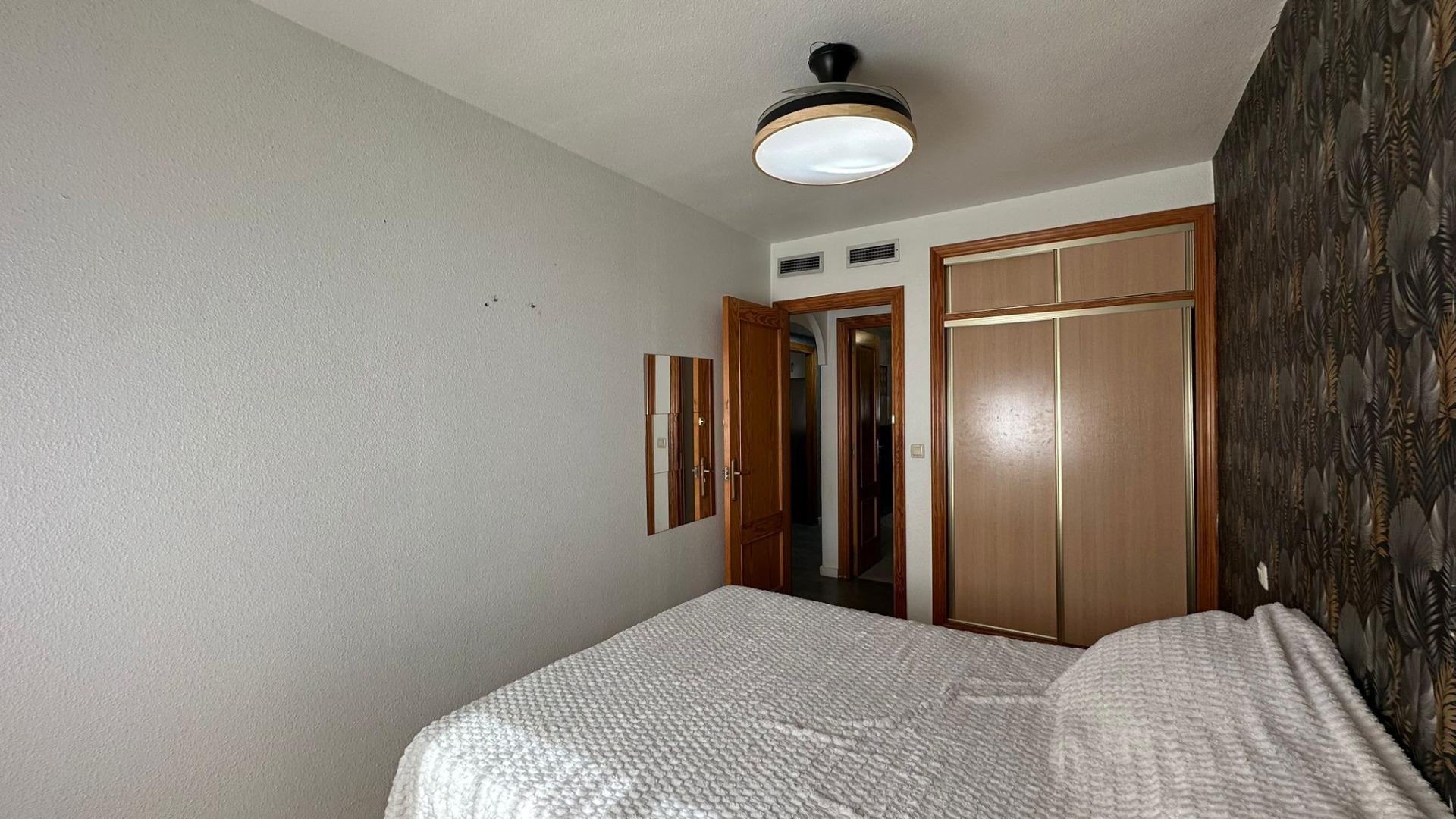 Apartamento en Torrevieja, Alicante, España 3 dormitorios, 104 m2 No. 182939