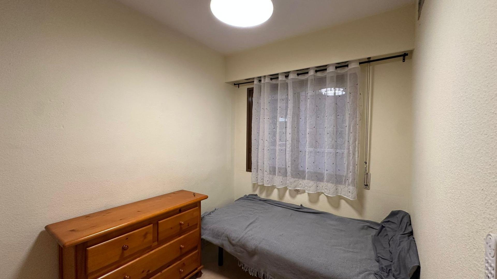 Apartamento en Torrevieja, Alicante, España 3 dormitorios, 104 m2 No. 182939