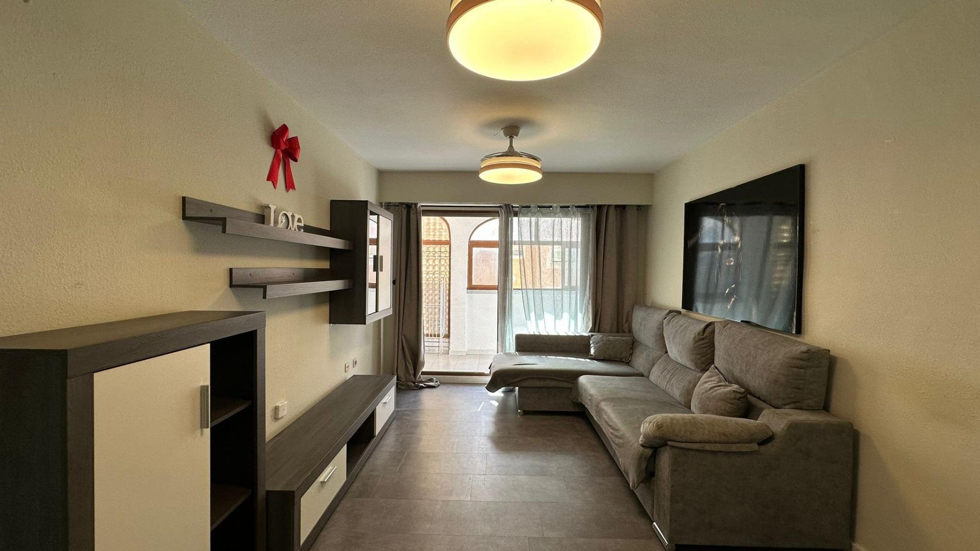 Apartamento en Torrevieja, Alicante, España 3 dormitorios, 104 m2 No. 182939