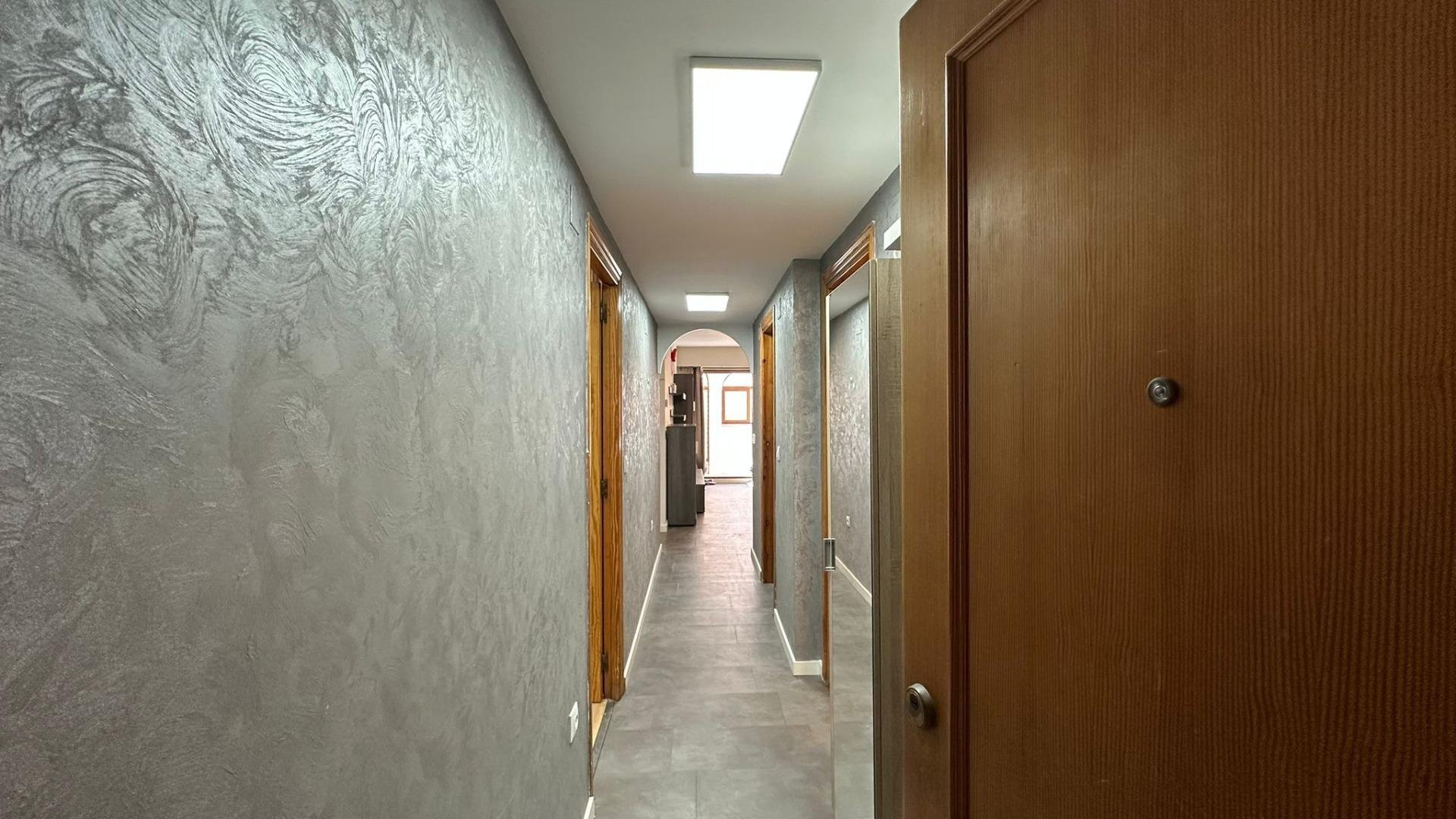 Apartamento en Torrevieja, Alicante, España 3 dormitorios, 104 m2 No. 182939