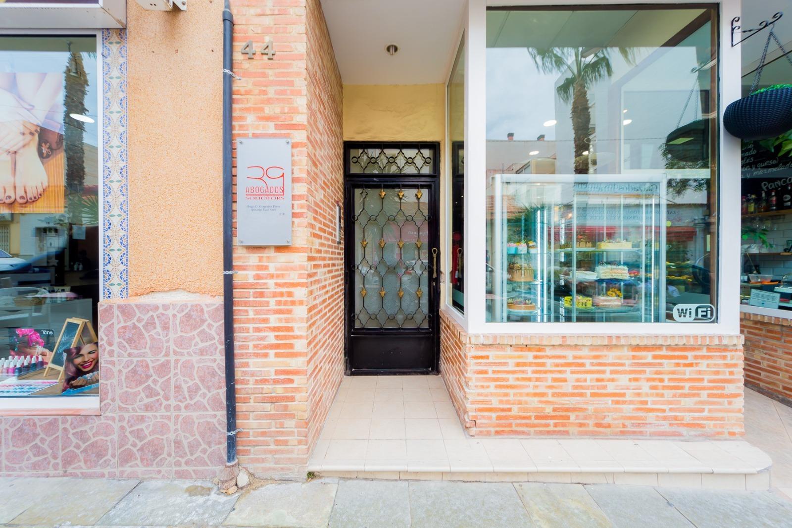 Apartamento en Torrevieja, Alicante, España 1 dormitorio, 66 m2 No. 182907