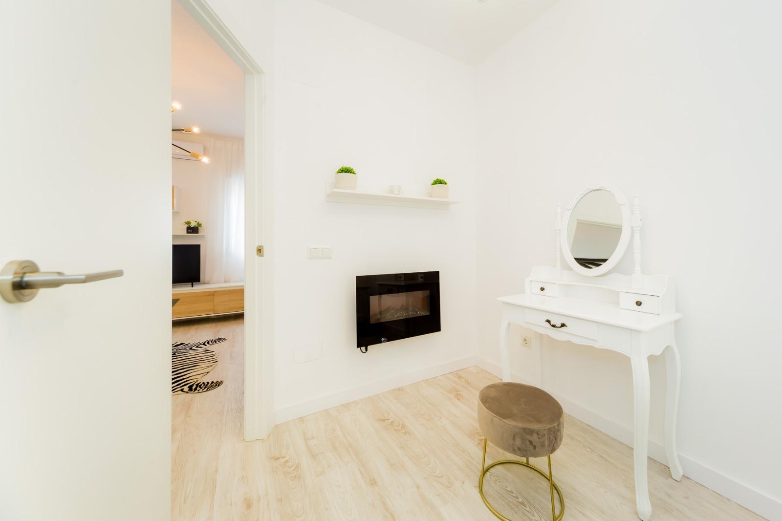 Apartamento en Torrevieja, Alicante, España 1 dormitorio, 66 m2 No. 182907