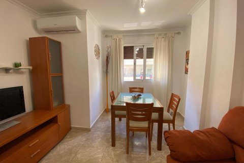 Продажа квартиры в Торревьеха, Аликанте, Испания 2 спальни, 76м2 №182903 - фото 4