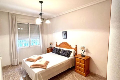 Appartamento in vendita a Torrevieja, Alicante, Spagna 3 camere da letto, 85 mq. N° 182906 - foto 8