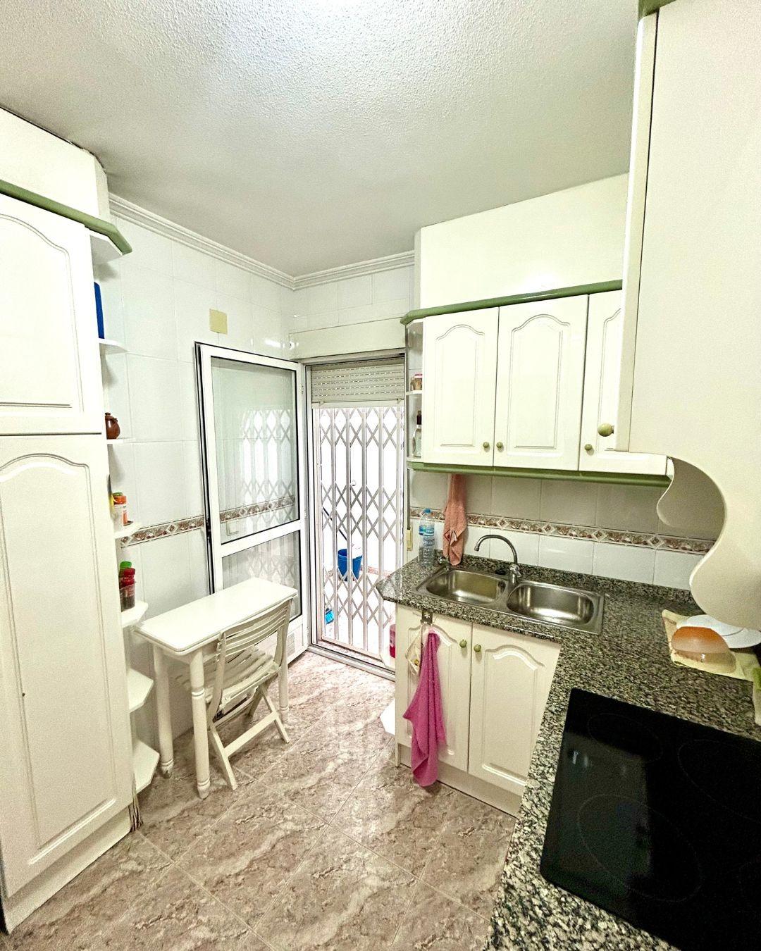 Квартира в Торревьеха, Аликанте, Испания 3 спальни, 85м2 №182906