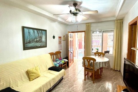 Appartamento a Torrevieja, Alicante, Spagna 3 camere da letto, 85 mq. N° 182906