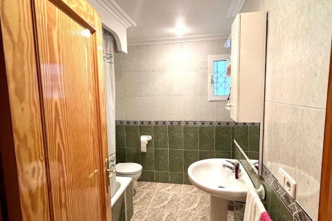 Appartamento in vendita a Torrevieja, Alicante, Spagna 3 camere da letto, 85 mq. N° 182906 - foto 11