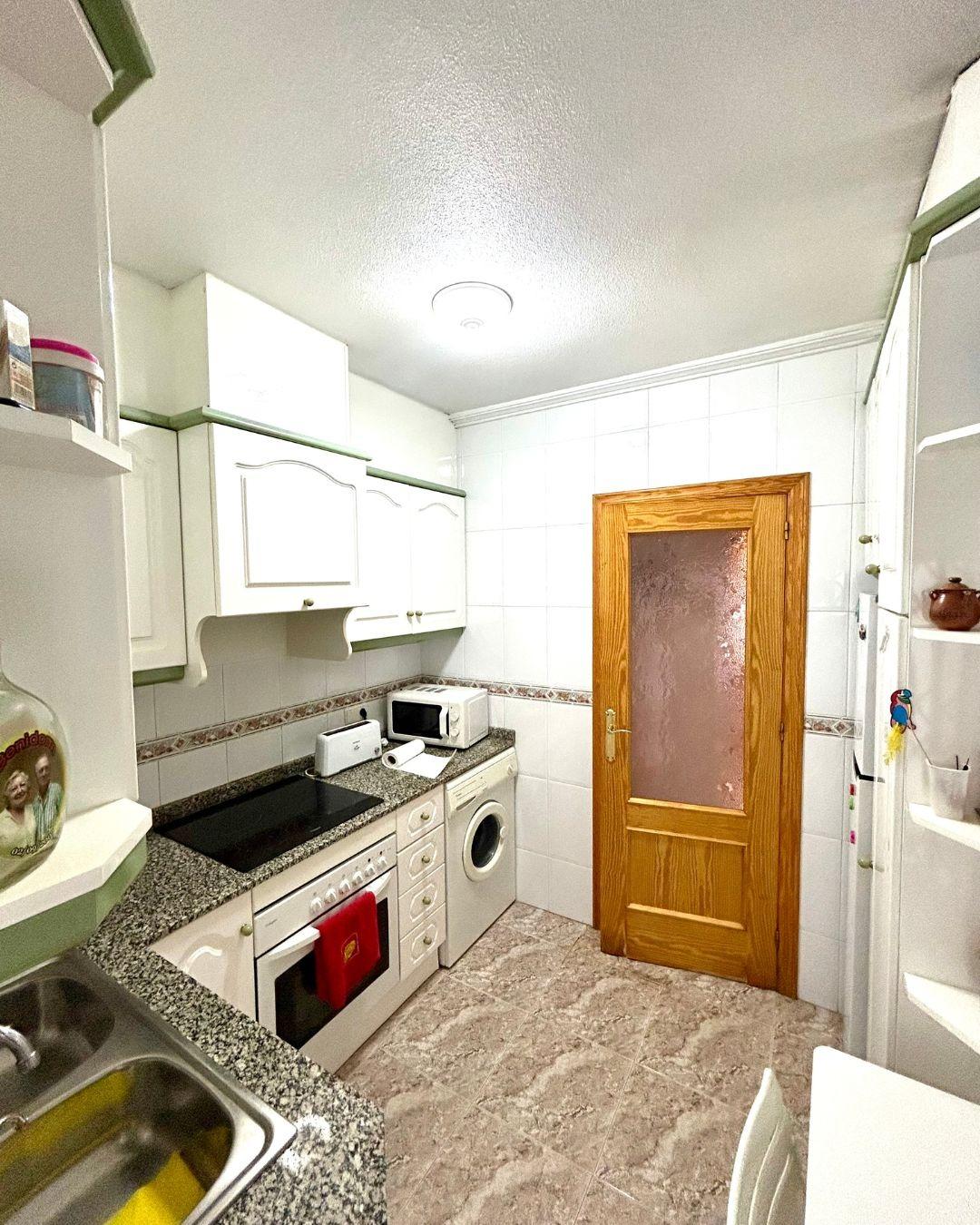 Квартира в Торревьеха, Аликанте, Испания 3 спальни, 85м2 №182906