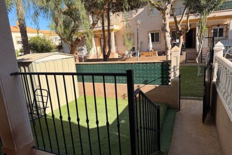 Bungalow en venta en Campoamor, Alicante, España 2 dormitorios, 49 m2 No. 182905 - foto 2