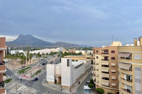 Apartamento en Villajoyosa, Alicante, España 4 dormitorios, 160 m2 No. 192513