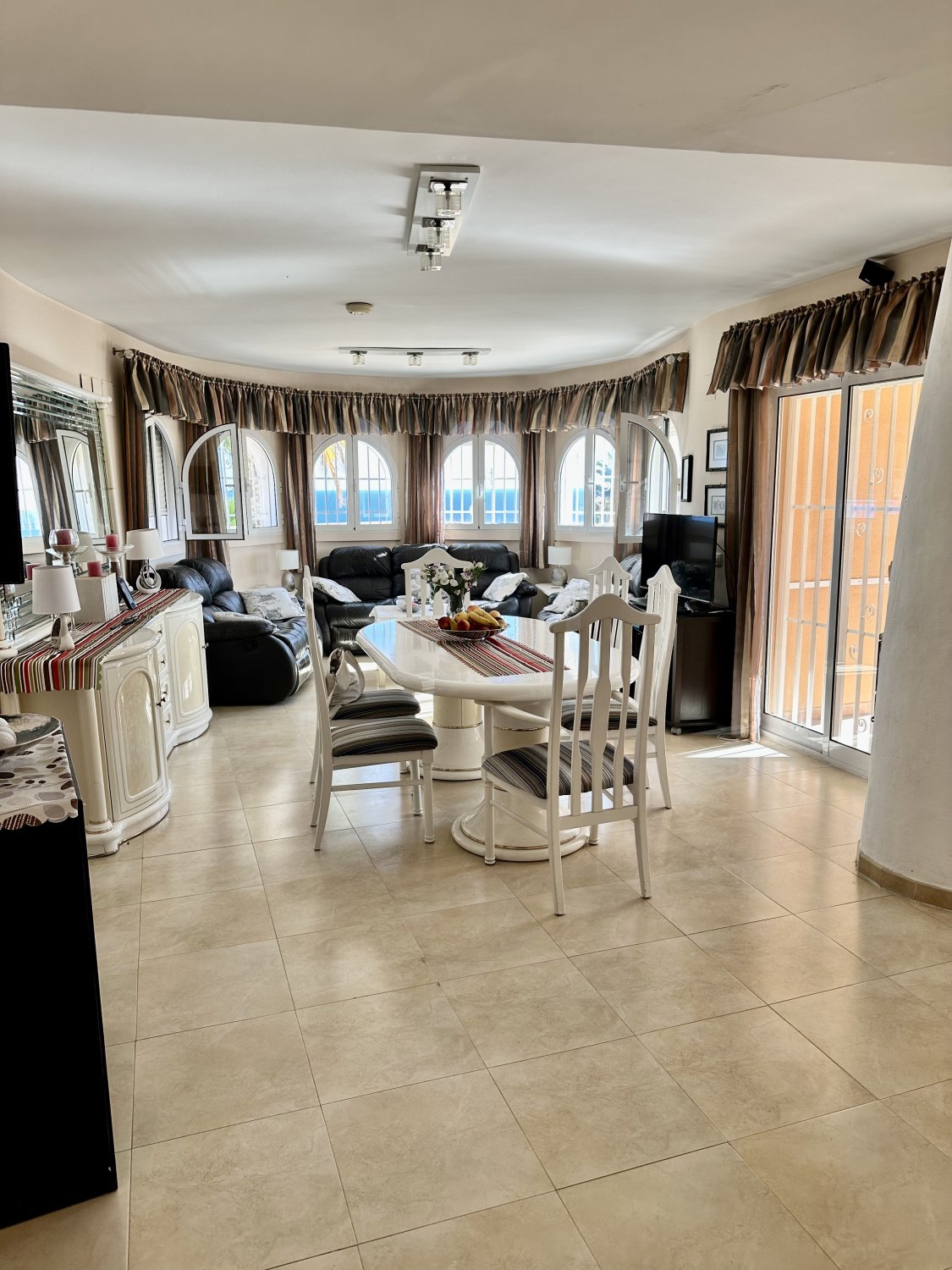 Villa à Villajoyosa, Alicante, Espagne 3 chambres, 224 m2 No. 192515