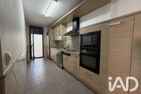 Продажа квартиры в Ллейда, Лерида, Испания 3 спальни, 110м2 №187966 - фото 6