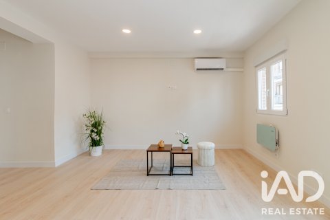 Apartment à vendre à Madrid, Espagne, 2 chambres, 69 m2 No. 187961 - photo 15