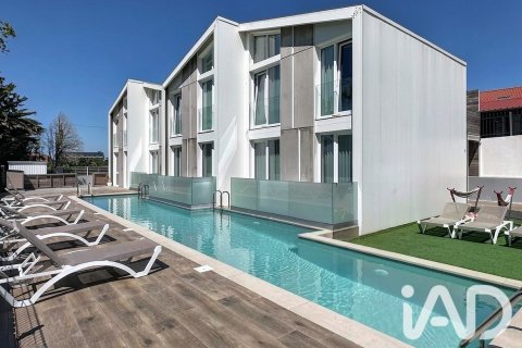 Propiedad comercial en Sanxenxo, Pontevedra, España 334 m2 No. 187964