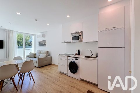 Propiedad comercial en venta en Sanxenxo, Pontevedra, España 334 m2 No. 187964 - foto 5
