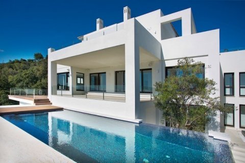 House for sale Malaga, Spain 5 bedrooms, 1160 sq.m. No. 69566 - photo 1