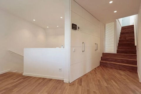 House for sale in Gava, Barcelona, Spain 6 bedrooms, No. 140848 - photo 20