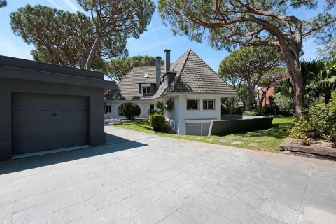 House for sale in Gava, Barcelona, Spain 6 bedrooms, No. 140848 - photo 6
