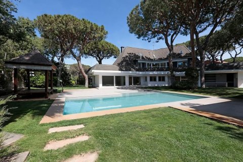 House for sale in Gava, Barcelona, Spain 6 bedrooms, No. 140848 - photo 4