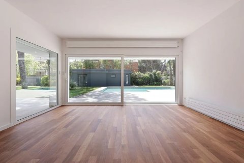 House for sale in Gava, Barcelona, Spain 6 bedrooms, No. 140848 - photo 13