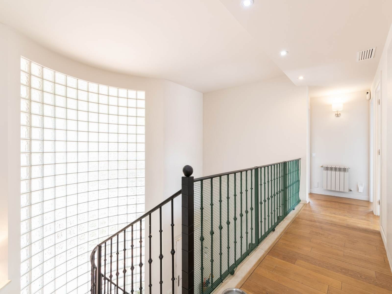 Casa a Gava, Barcelona, Spagna 5 camere da letto, 850 mq. N° 140846