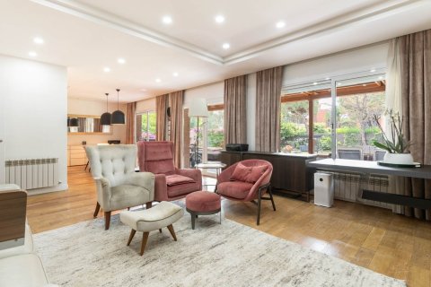 Продажа дома в Гава, Барселона, Испания 5 спален, 850м2 №140846 - фото 4