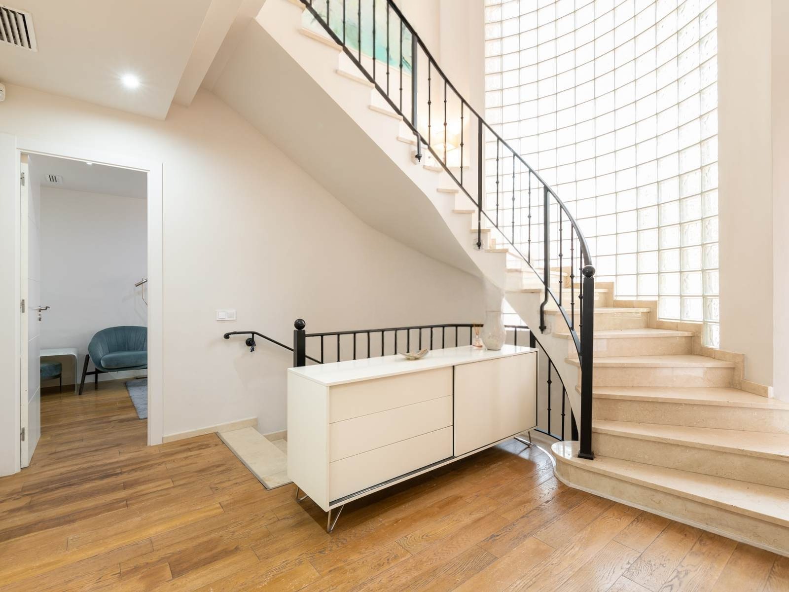 Casa a Gava, Barcelona, Spagna 5 camere da letto, 850 mq. N° 140846