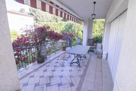 House for sale in Coma-Ruga, Tarragona, Spain 4 bedrooms, 195 sq.m. No. 140844 - photo 10