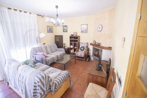 House for sale in Coma-Ruga, Tarragona, Spain 4 bedrooms, 195 sq.m. No. 140844 - photo 12