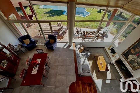 Dom w Mataro, Barcelona, Hiszpania 4 sypialnie, 403 mkw. nr 153760 – zdjęcie 25