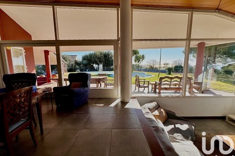 Dom w Mataro, Barcelona, Hiszpania 4 sypialnie, 403 mkw. nr 153760 – zdjęcie 8