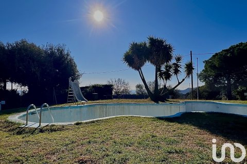 Dom w Mataro, Barcelona, Hiszpania 4 sypialnie, 403 mkw. nr 153760 – zdjęcie 26