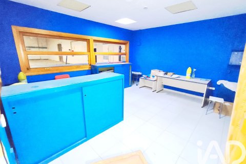 Продажа коммерческой недвижимости в Виньольс-и-эльс-Арк, Таррагона, Испания 8 спален, 1044м2 №153762 - фото 22