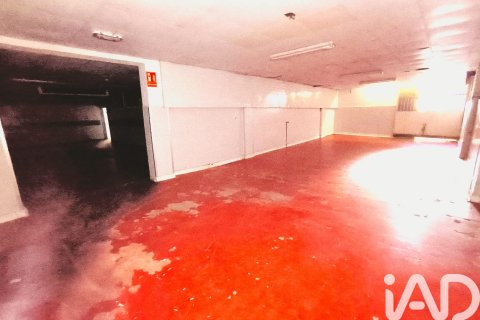 Продажа коммерческой недвижимости в Виньольс-и-эльс-Арк, Таррагона, Испания 8 спален, 1044м2 №153762 - фото 16