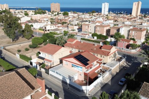 Radhus till salu i San Javier, Murcia, Spanien 3 sovrum, 155 kvm. Nr. 138875 - foto 12