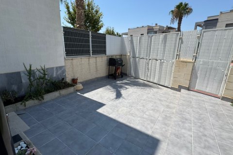 Bungalow in vendita Torrevieja, Alicante, Spagna 2 camere da letto, 76 mq. N° 138878 - foto 2