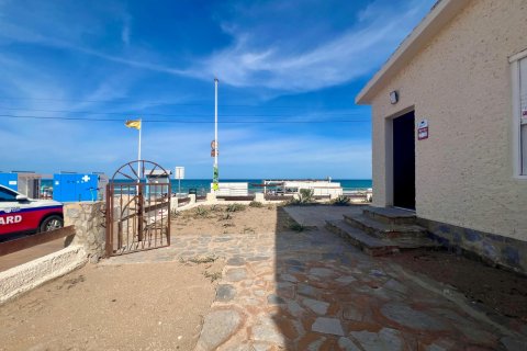 Villa in vendita Torrevieja, Alicante, Spagna 3 camere da letto, 113 mq. N° 138877 - foto 2