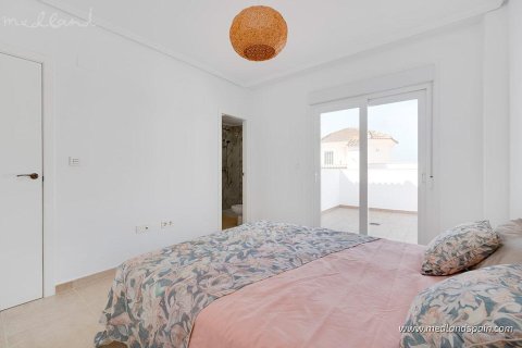 Villa à vendre à La Marina, Alicante, Espagne, 2 chambres, 109 m2 No. 141371 - photo 7