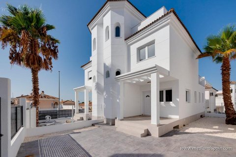 Villa à vendre à La Marina, Alicante, Espagne, 3 chambres, 109 m2 No. 141369 - photo 1