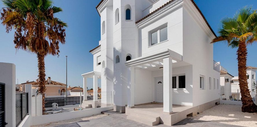 Villa à La Marina, Alicante, Espagne 3 chambres, 109 m2 No. 141369